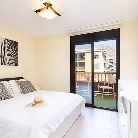Home2book Bright Pool View El Mocan Эль-Пальмар