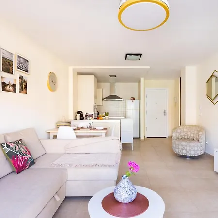 Apartman Home2book Bright Pool View El Mocan *