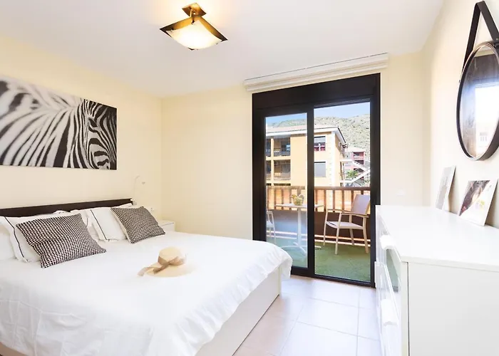 Home2book Bright Pool View El Mocan Palm-mar