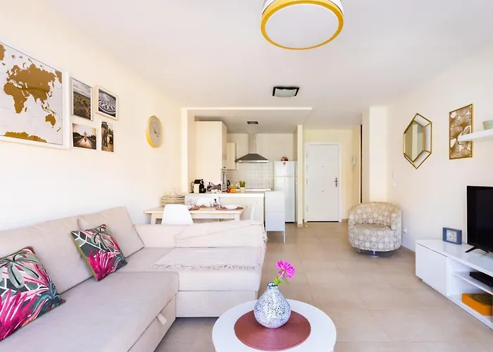 דירה Home2book Bright Pool View El Mocan *