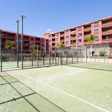 Home2book Bright Pool View El Mocan *